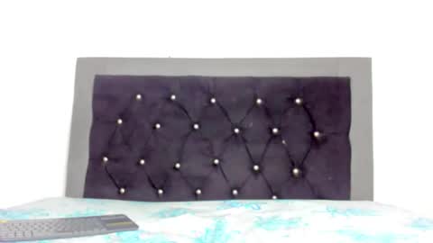 VioletaDums online show from December 18, 2025, 3:34 am