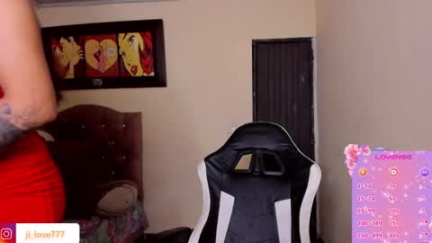 Jimena online show from April 13, 2026, 3:45 am