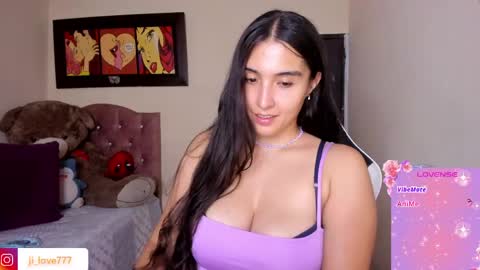 Jimena online show from April 21, 2026, 2:37 am