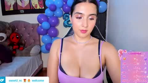 Jimena online show from May 19, 2026, 3:35 am