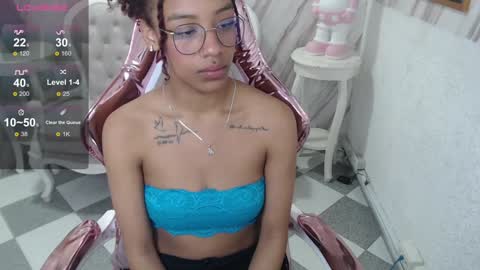 violeth_b online show from January 4, 2025, 6:40 pm