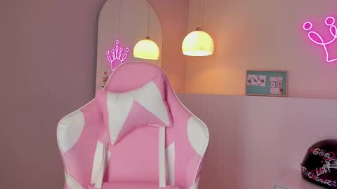 Violeth Hill online show from March 7, 2025, 11:16 pm