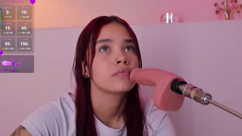 Violeth Hill online show from October 15, 2025, 8:20 pm