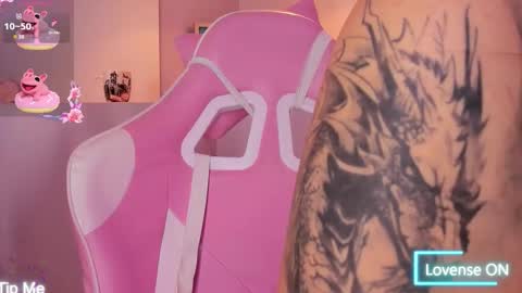 Violeth Hill online show from January 6, 2026, 7:39 pm