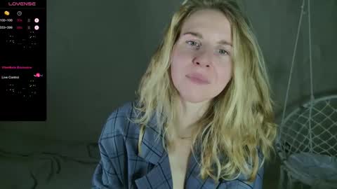 Violet  next stream December 6 online show from October 17, 2025, 9:28 pm