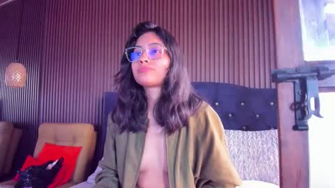 Violet Rousse online show from February 17, 2026, 5:52 pm