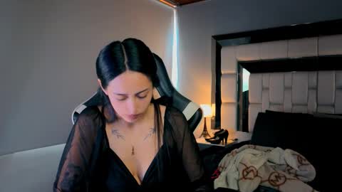 violetskinny online show from March 3, 2026, 7:42 pm