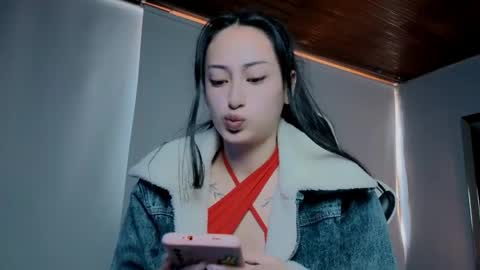 Snapshot of violetskinny chatting on May 16, 2026, 7:12 pm violetskinny online show from May 16, 2026, 7:12 pm