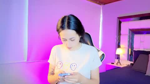 Snapshot of violetskinny chatting on July 9, 2026, 7:29 pm violetskinny online show from July 9, 2026, 7:29 pm