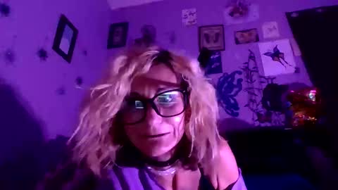 Snapshot of violetsprings7 chatting on March 27, 2026, 11:54 am violetsprings7 online show from March 27, 2026, 11:54 am