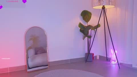 violetssweet online show from January 19, 2026, 4:05 am