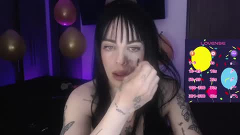 Snapshot of violett_hottie chatting on July 22, 2026, 1:52 am violett Independent model online show from July 22, 2026, 1:52 am