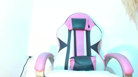 Snapshot of violetta_tss chatting on February 10, 2025, 11:13 pm Princess Violet Valerious Follow me IGX violetvalerious online show from February 10, 2025, 11:13 pm