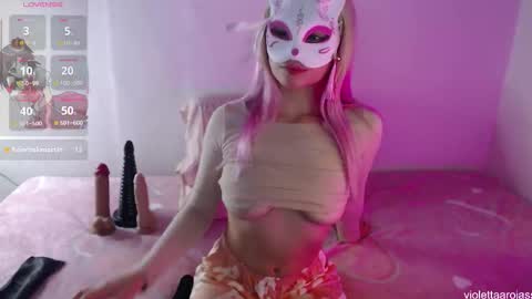 Snapshot of violettaarojass chatting on December 15, 2025, 10:52 am violettaarojass online show from December 15, 2025, 10:52 am