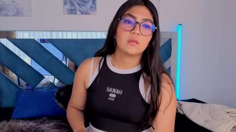 violettabloom_ online show from September 16, 2025, 8:54 pm