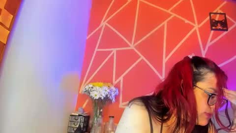 Snapshot of violettasexycam chatting on February 24, 2025, 2:08 am violetafetish online show from February 24, 2025, 2:08 am