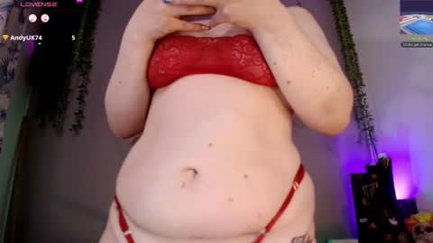 Snapshot of violettasexycam chatting on October 11, 2025, 2:11 am violetafetish online show from October 11, 2025, 2:11 am