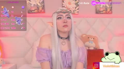 Snapshot of violettbloss chatting on October 11, 2025, 4:22 am Violeta online show from October 11, 2025, 4:22 am