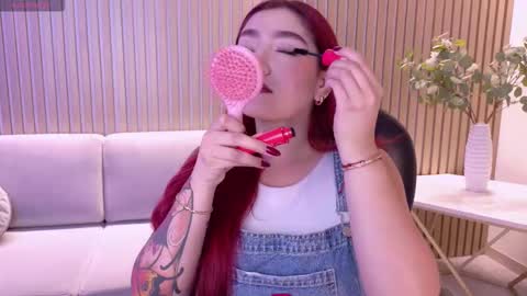 Violett Castel online show from February 24, 2026, 7:23 pm