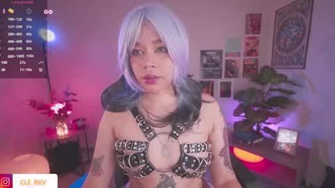 Snapshot of violette_clerk1 chatting on January 5, 2026, 9:18 pm JULIE UWU online show from January 5, 2026, 9:18 pm