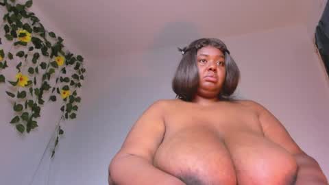 Snapshot of violette_plus chatting on May 1, 2026, 4:06 am Call me valeria online show from May 1, 2026, 4:06 am