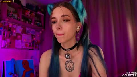 Snapshot of violettesss chatting on April 23, 2026, 3:36 pm Vi Best on my Fansly online show from April 23, 2026, 3:36 pm