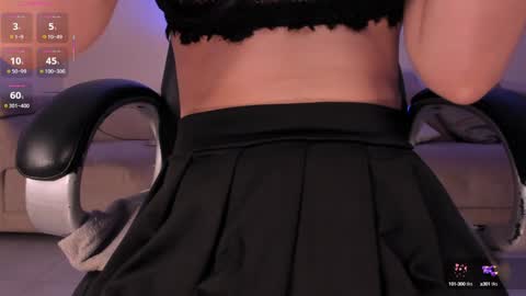 Violett  online show from February 26, 2025, 12:38 am