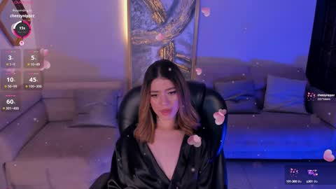 Violett  online show from March 1, 2025, 3:43 am