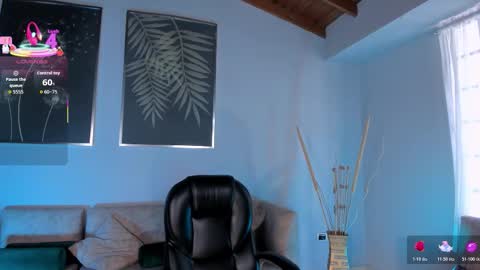 Violett  online show from October 25, 2025, 6:35 pm