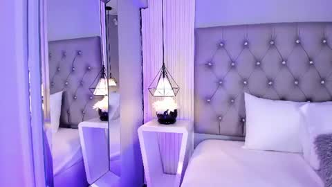 VioletthaRous online show from June 16, 2026, 10:45 pm