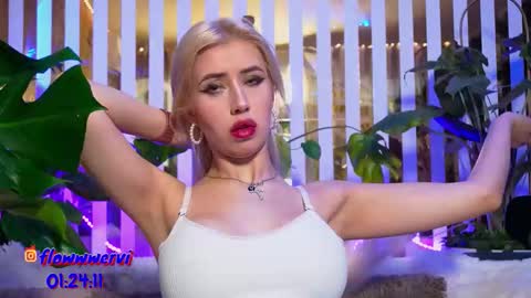 Violetta online show from February 10, 2026, 5:28 pm