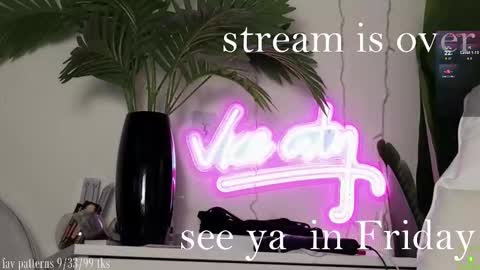 Dommy mommy online show from November 2, 2025, 4:09 pm