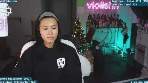 Snapshot of violishh chatting on December 18, 2024, 11:08 pm follow me on twitter violishh and ig violishh  online show from December 18, 2024, 11:08 pm