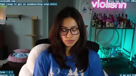 Snapshot of violishh chatting on February 2, 2025, 8:19 pm follow me on twitter violishh and ig violishh  online show from February 2, 2025, 8:19 pm