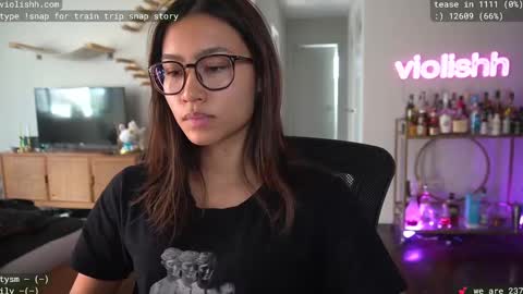 Snapshot of violishh chatting on February 28, 2025, 9:23 pm follow me on twitter violishh and ig violishh  online show from February 28, 2025, 9:23 pm
