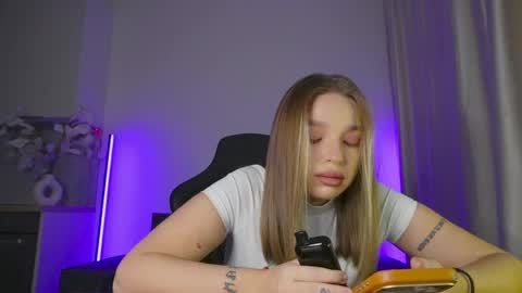 Violla online show from June 10, 2026, 7:18 am