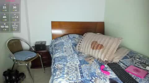 Snapshot of violleeet_ chatting on April 25, 2026, 12:08 pm violleeet_ online show from April 25, 2026, 12:08 pm
