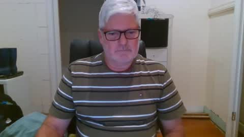 viper654321 online show from December 25, 2024, 8:18 am