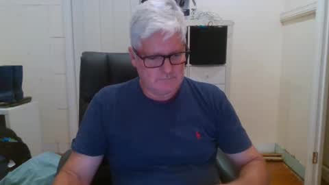 viper654321 online show from December 28, 2024, 7:55 am