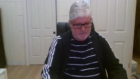 Snapshot of viper654321 chatting on June 25, 2026, 8:08 am viper654321 online show from June 25, 2026, 8:08 am