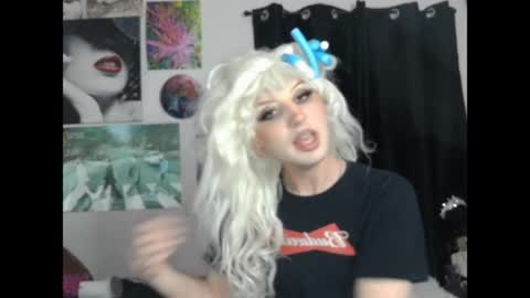 Snapshot of viperthedoll chatting on June 4, 2026, 4:51 am Viper online show from June 4, 2026, 4:51 am