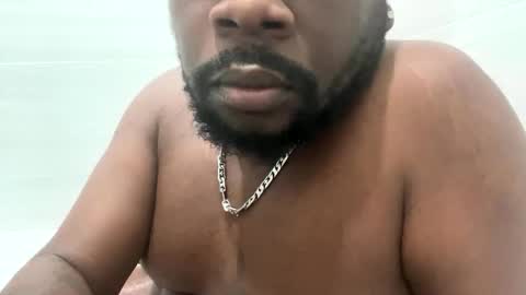 Snapshot of virgoincredible25 chatting on December 1, 2025, 2:27 am Elle Hood online show from December 1, 2025, 2:27 am