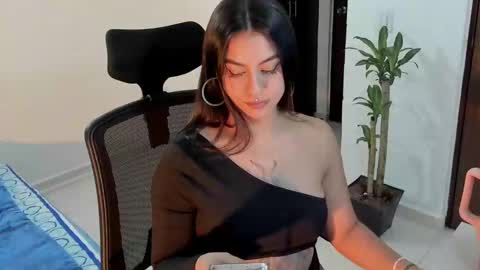 Lu online show from February 19, 2025, 12:14 am