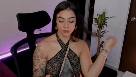 Lu online show from March 5, 2025, 11:05 pm