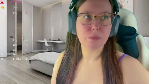 Snapshot of visecret chatting on May 2, 2026, 11:21 pm Victoria Romans online show from May 2, 2026, 11:21 pm