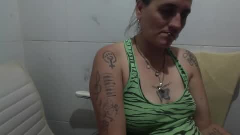 Snapshot of vitatattoo chatting on January 19, 2026, 1:37 pm Vita online show from January 19, 2026, 1:37 pm