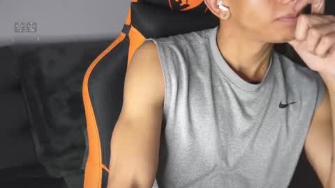 VITO BENZ online show from March 11, 2025, 6:53 am