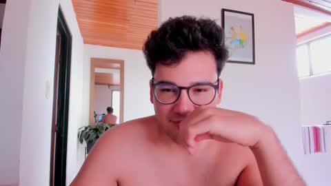 Vito Ferrer online show from September 10, 2025, 5:57 pm