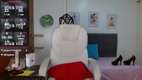 Snapshot of vittoria_lombardi07 chatting on January 16, 2025, 4:39 pm VITTORIA  online show from January 16, 2025, 4:39 pm