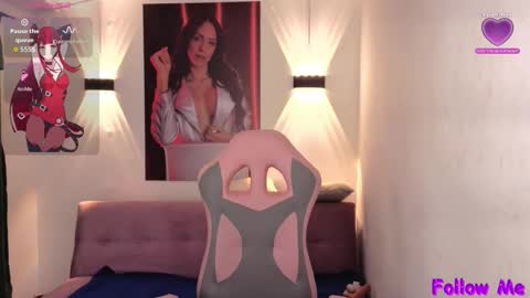Snapshot of vittoria_lombardi07 chatting on October 19, 2025, 8:15 am VITTORIA  online show from October 19, 2025, 8:15 am